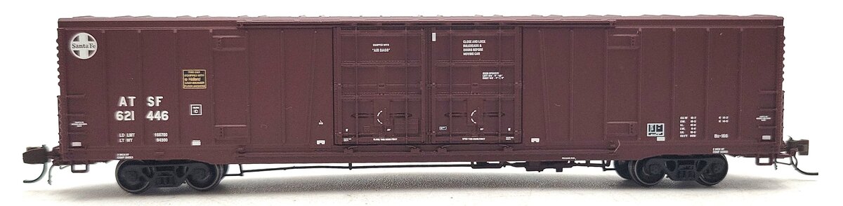 BLMA Models 18022 N Santa Fe Bx-166 60' DD Box w/Logo #621446 LN/Box