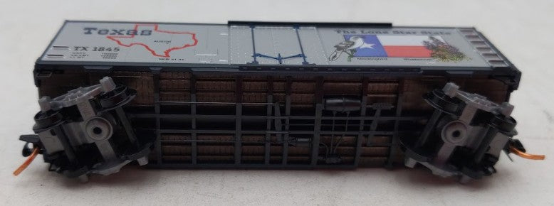 Micro-Trains 02100374 N Scale Texas State 40' Standard Plug Door Boxcar #1845 EX/Box