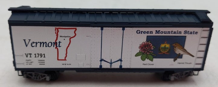 Micro-Trains 02100402 N Scale Vermont State 40' Standard Plug Door Boxcar #1791 LN/Box
