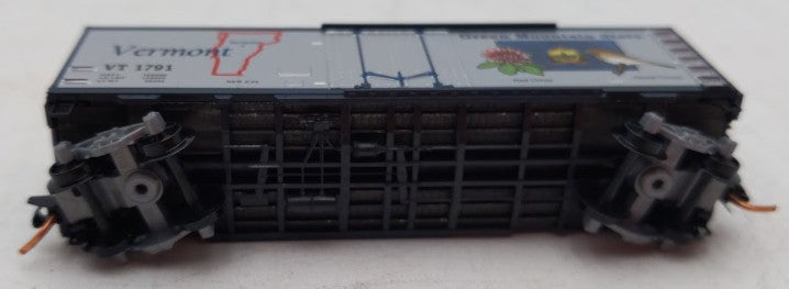 Micro-Trains 02100402 N Scale Vermont State 40' Standard Plug Door Boxcar #1791 LN/Box