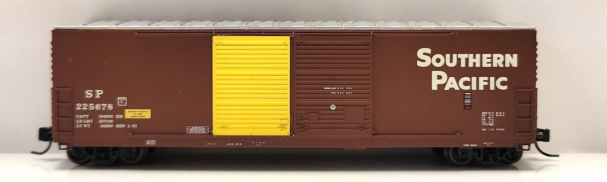 ExactRail EN-50801-2 N Southern Pacific Gunerson 5200 Cu. Ft. Boxcar #225678 LN/Box