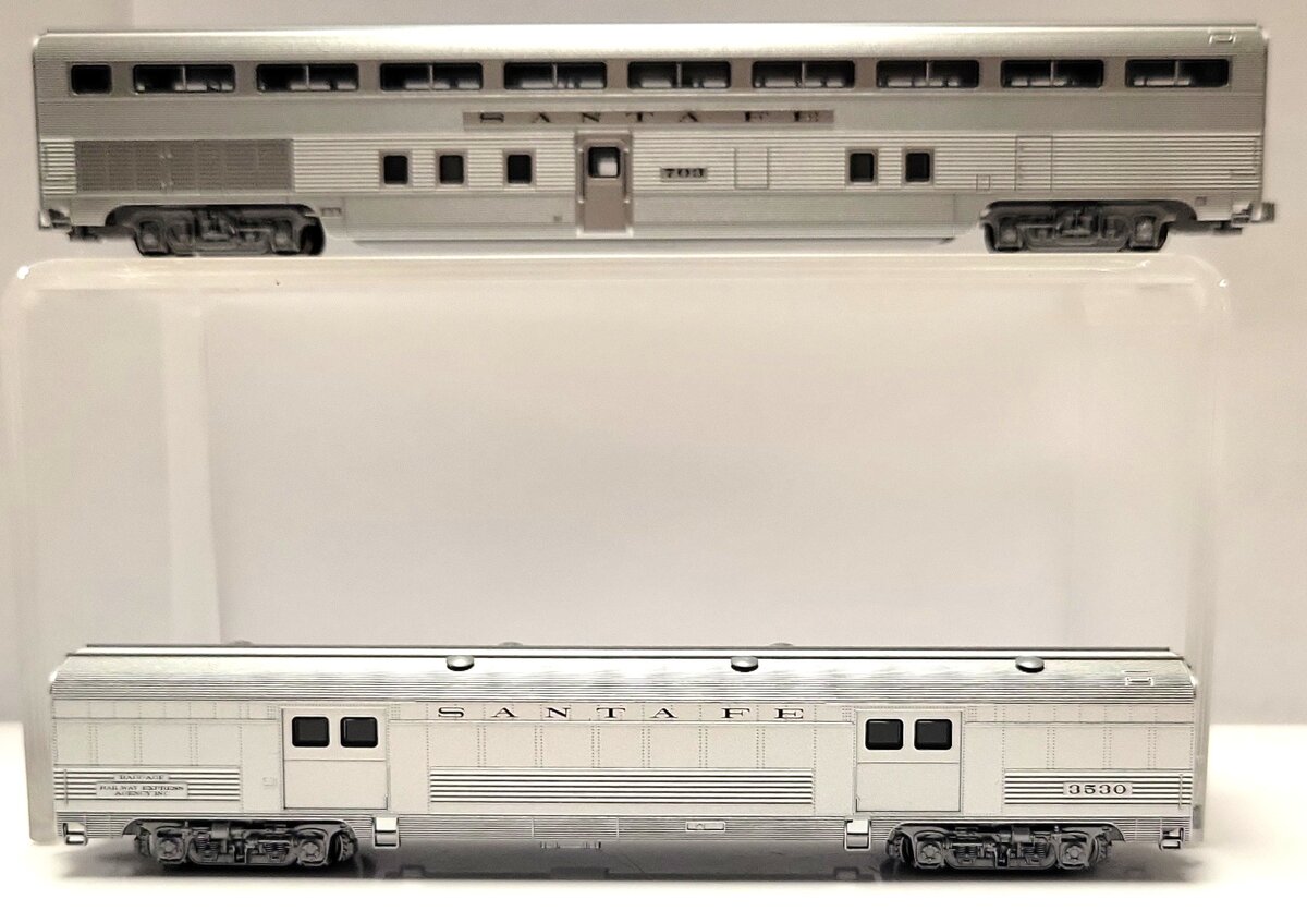 Kato 106-7117 N Santa Fe Storage Mail & Coach Passenger Car #3530,#703 LN/Box