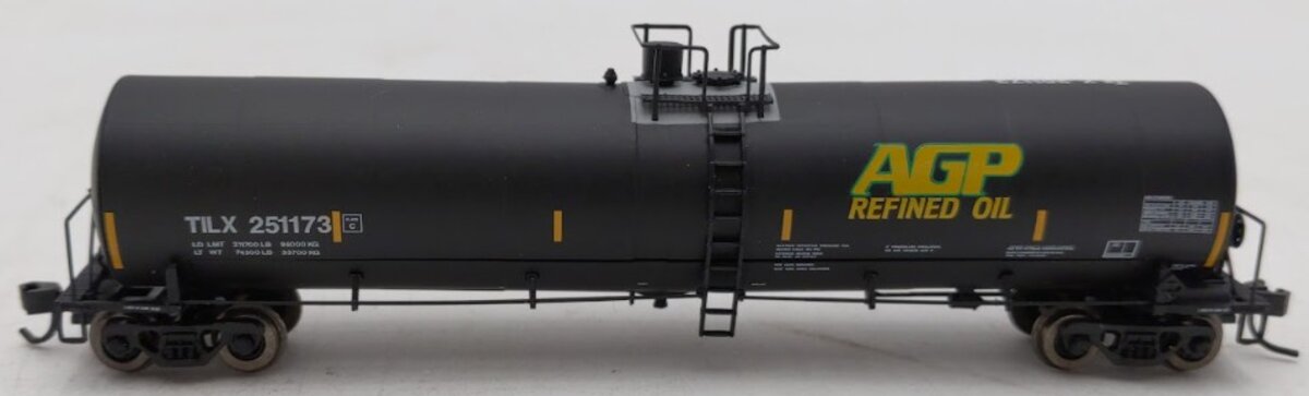 Atlas 50000407 N Scale AGP Refined Oil Trinity 25,500 Gallon Tank Car #251173 EX/Box