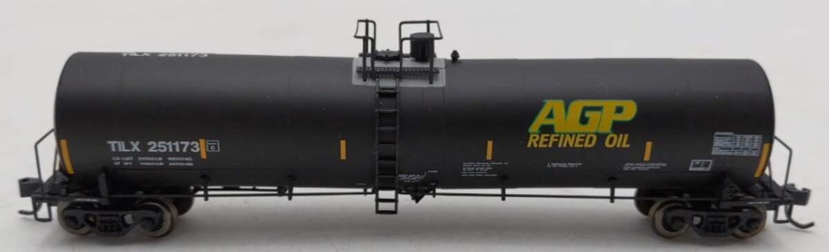 Atlas 50000407 N Scale AGP Refined Oil Trinity 25,500 Gallon Tank Car #251173 EX/Box