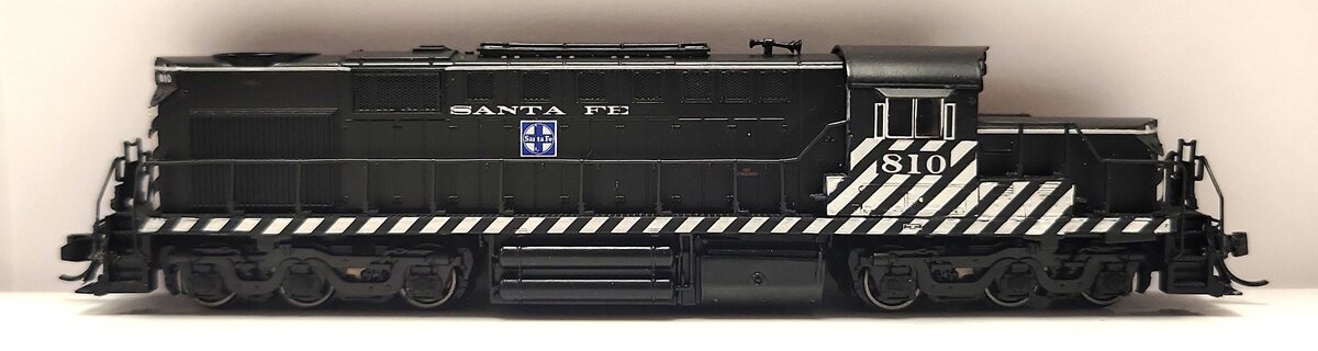 Broadway Limited 6613 N ATSF Alco RSD-15 Diesel Locomotive #810 w/ Sound/DC/DCC LN/Box