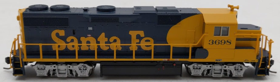 Atlas 40004802 N Scale Santa Fe GP39-2 Ph.2 Diesel Engine #3698 with DCC/SND LN/Box