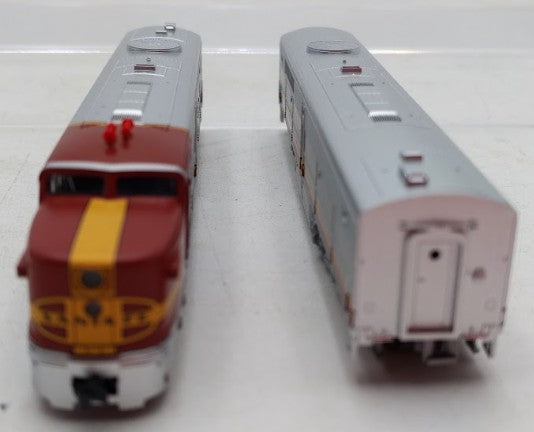Kato 106-0502 N Scale Santa Fe A-B Diesel Locomotive Set with DCC LN/Box