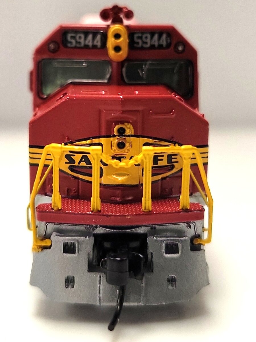 Athearn 16840 N Scale Santa Fe EMD FP45 Diesel Locomotive #5944 LN/Box