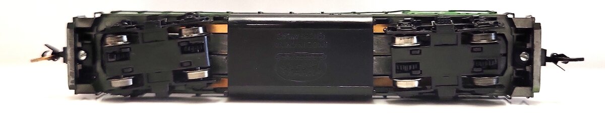 Atlas N Scale Burlington Northern "Hustle Muscle" Diesel Locomotive #3028 LN/Box