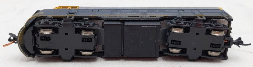 Weathered Kato N Scale Santa Fe EMD F7A Cigar Band Diesel Locomotive #235 EX