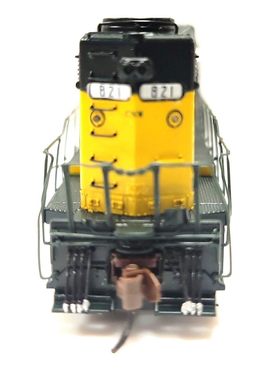 Scale Trains SXT39948 N Chicago & Northwestern EMD GP30 Diesel Locomotive #821 EX/Box