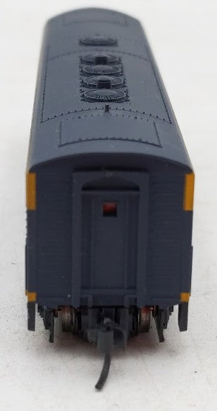 Weathered Kato N Santa Fe Cigar Band EMD F7 Powered B-Unit Diesel Loco w DCC EX