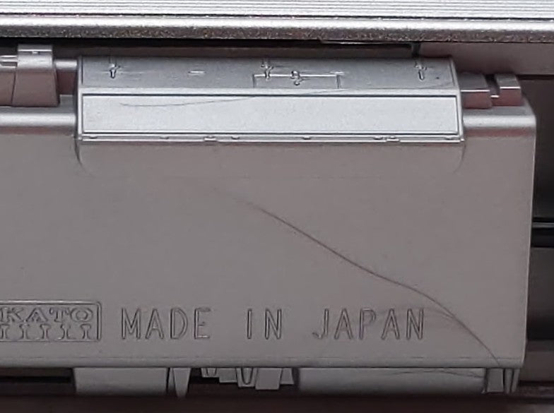 Kato 166-0100 N Scale Unlettered RDC-2 Passenger/Baggage Car LN/Box