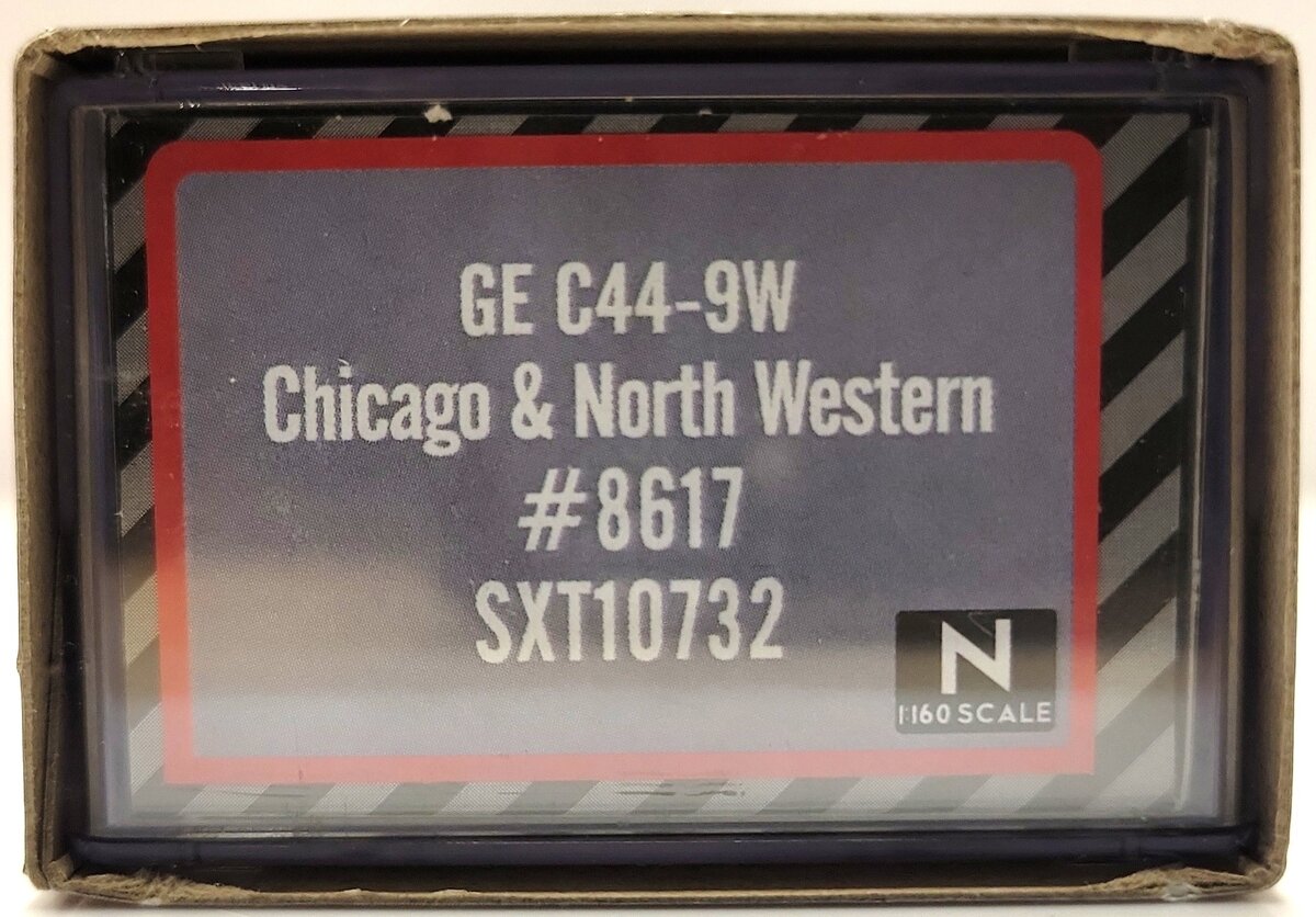 Scale Trains SXT10732 N Scale Chicago & Northwestern GE C44-9W Diesel Loco #8617 LN/Box