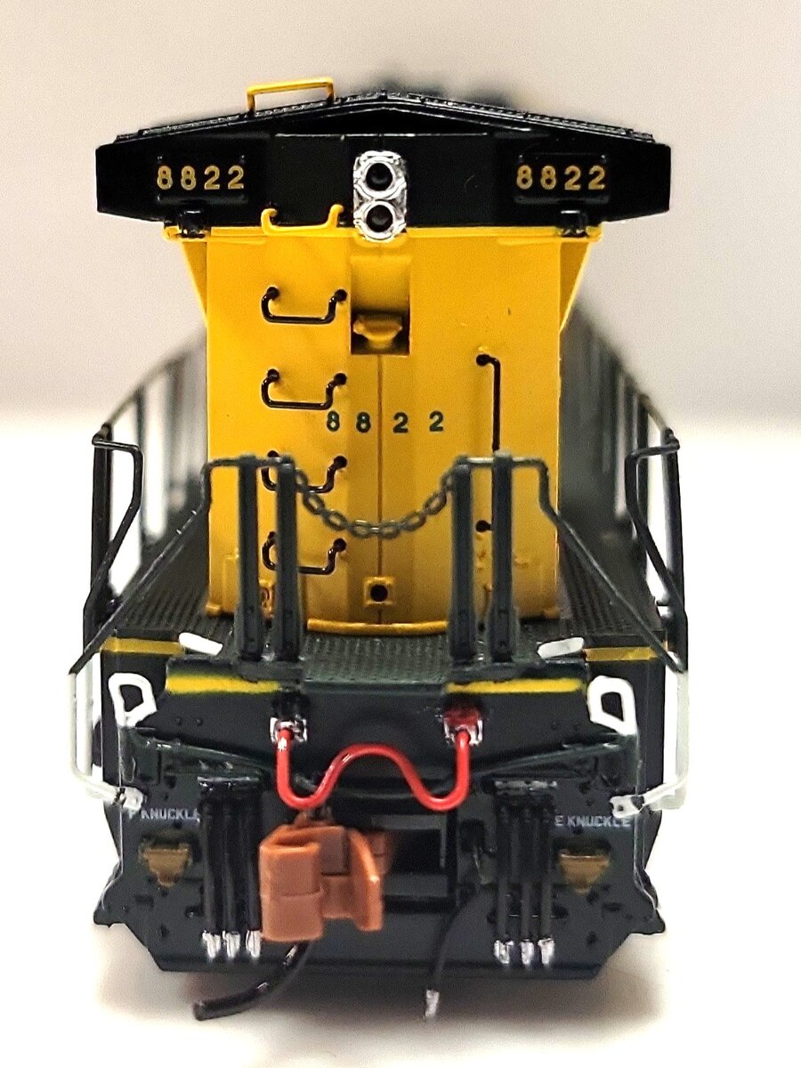 Scale Trains SXT40602 N Chicago & Northwestern GE AC440CW Diesel Loco #8822 EX/Box