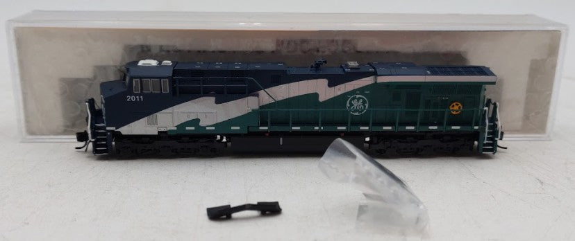 Fox Valley Models 70309 N Scale GE ES44DC Demonstrator Locomotive #2011 w DCC VG/Box