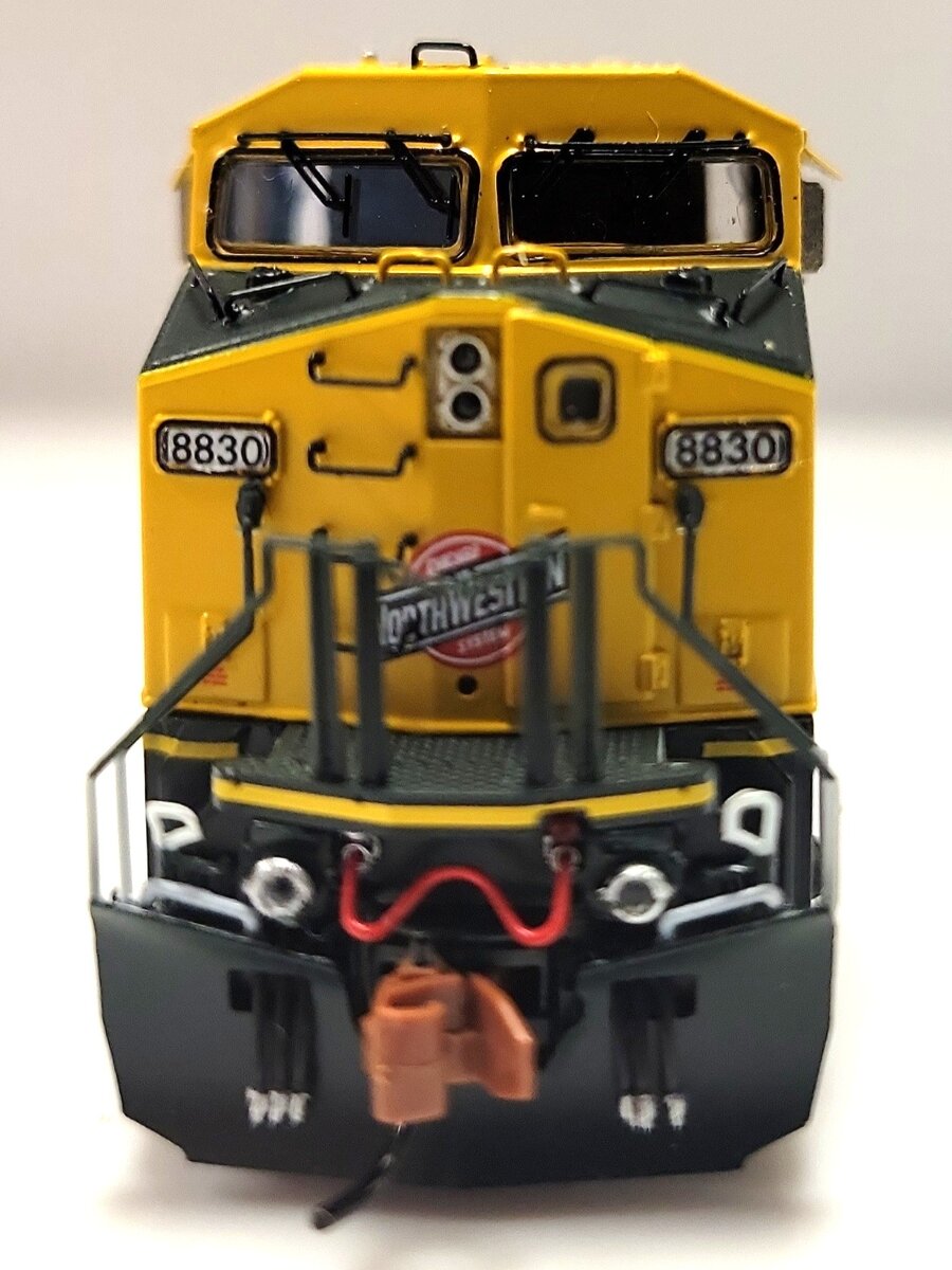 Scale Trains SXT40606 N Scale C&NW GE AC4400CW Diesel Locomotive #8830 LN/Box