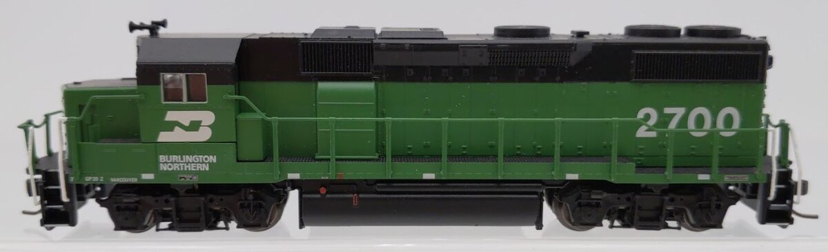 Atlas 40004783 N Burlington Northern GP39-2 Diesel Locomotive #2700 w/ DCC/Sound EX/Box
