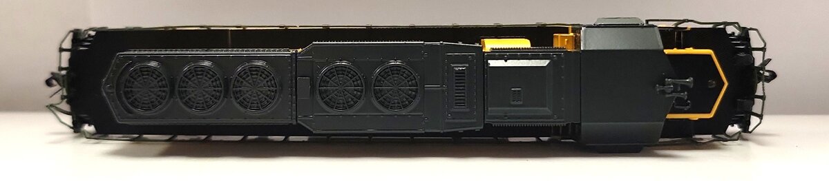Broadway Limited 7955 N C&NW EMD SD40-2 Diesel Locomotive #6848 w/ Sound/DC/DCC EX/Box