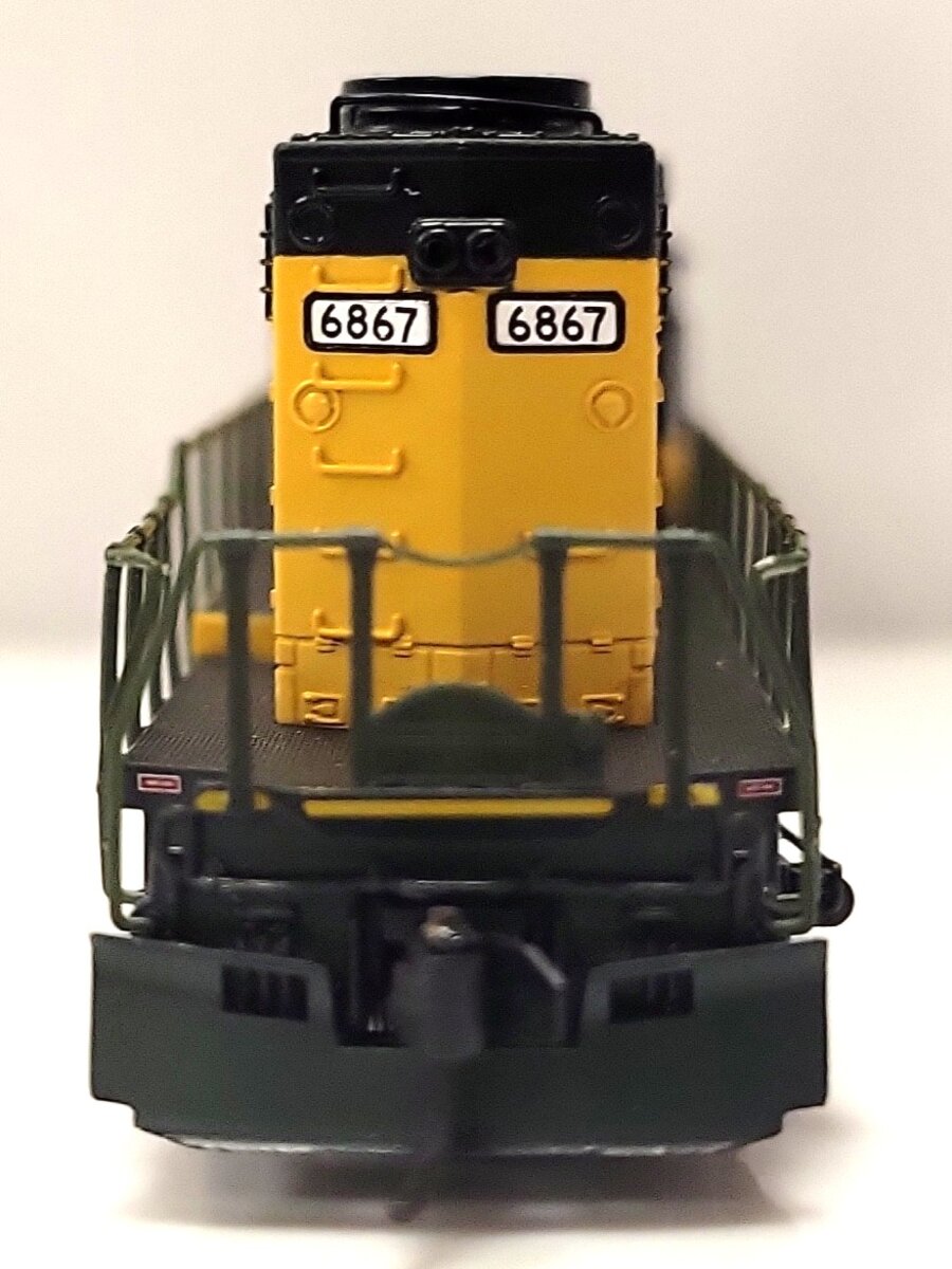 Broadway Limited 7956 N C&NW EMD SD40-2 Diesel Locomotive - Sound/DC/DCC #6867