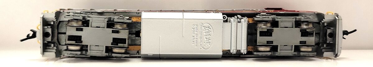 Atlas 48828 N Scale Santa Fe Dash 8-40BW Diesel Locomotive #3487 LN/Box