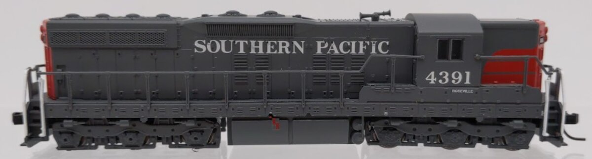 Atlas 40005319 N Southern Pacific SD-9 Diesel Locomotive #4391 w DCC/Sound EX/Box