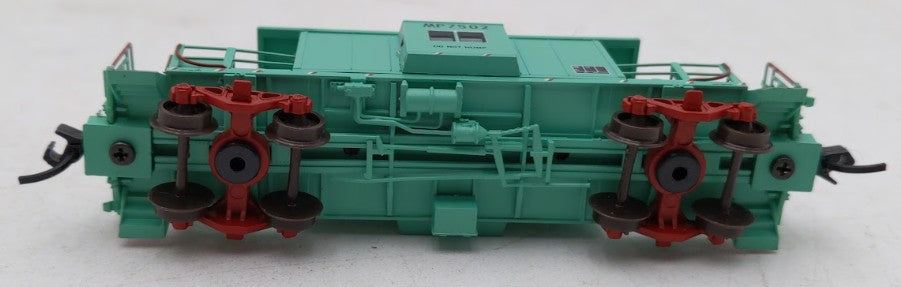 Bluford Shops 21061 N MP-UP MOW Green Short Body, Bay Window Caboose #7502 LN/Box