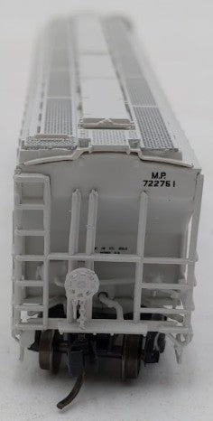InterMountain 653116-02 N Scale Missouri Pacific 3 Bay Rib-Sided Hopper #722761 EX/Box