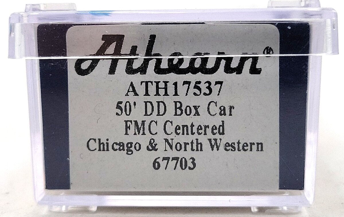 Athearn 17537 N Chicago & North Western 50' FMC Double Door Boxcar #67703 EX/Box
