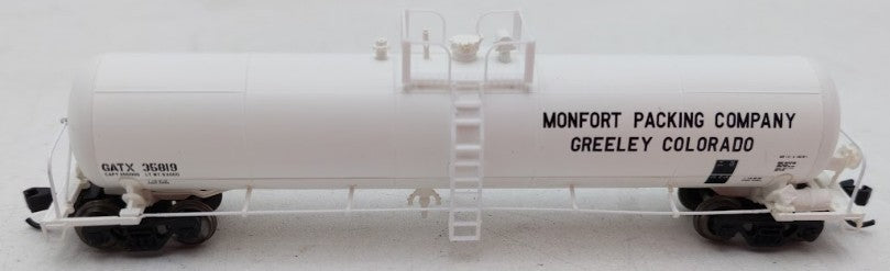 Atlas 50000199 N Scale Monfort Packing GATX 20,700 gal Tank Car #35819 EX/Box