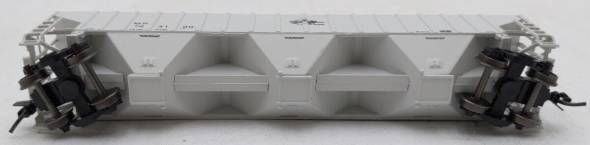 InterMountain 653116-06 N Scale Missouri Pacific 3 Bay Rib-Sided Hopper #723100 LN/Box
