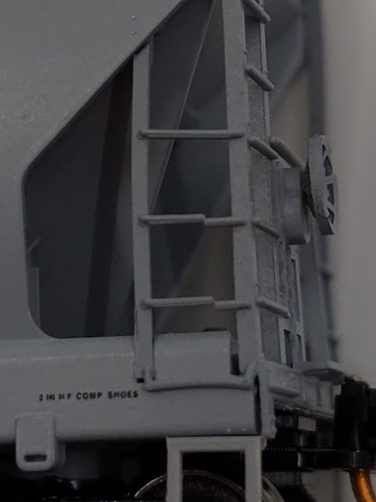 Micro-Trains 09200020 N Rio Grande 2-Bay ACF Centerflow Covered Hopper #10099 VG/Box