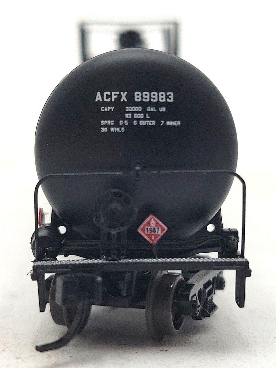 Athearn 10580 N Scale ACFX Chief Ethanol Fuels, Inc 30K Gallon Tank Car #89983 EX/Box