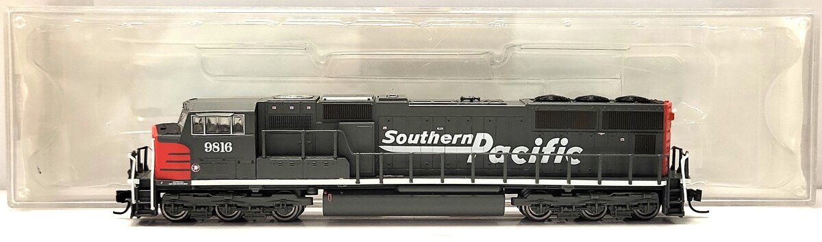 Athearn 10709 N Scale Southern Pacific SD70M Diesel Engine #9816 LN/Box