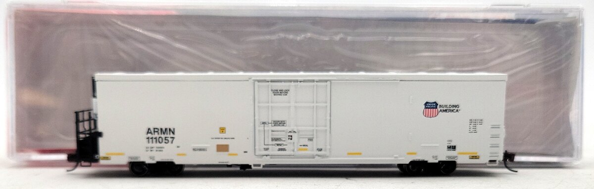 BLMA Models 15003 N Union Pacific Trinity 64' Reefer #111057 LN/Box