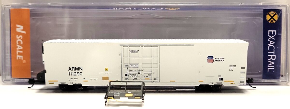 ExactRail EN-50300-15 N Scale UP 64' Reefer Car #111290 EX/Box