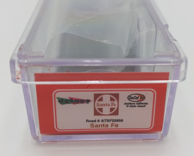 Deluxe Innovations 22658 N Scale Santa Fe XF Series Boxcar #22658 EX/Box