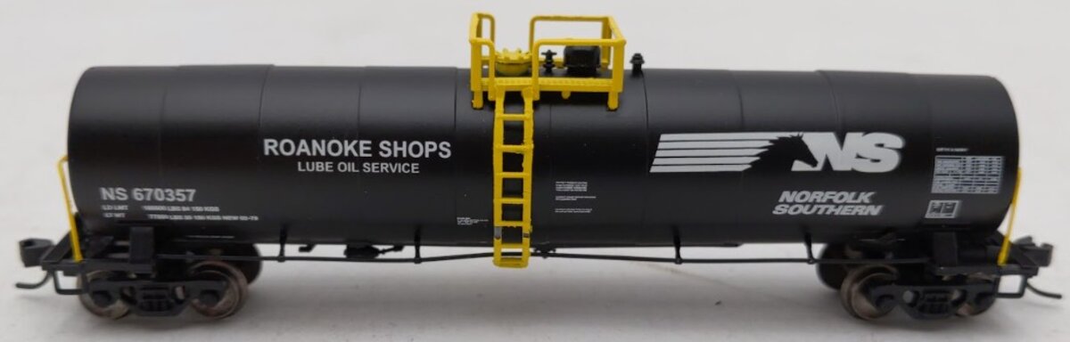 Atlas NSE 13-16 N Scale Norfolk Southern Roanoke Shops Tank Car #670357 VG/Box