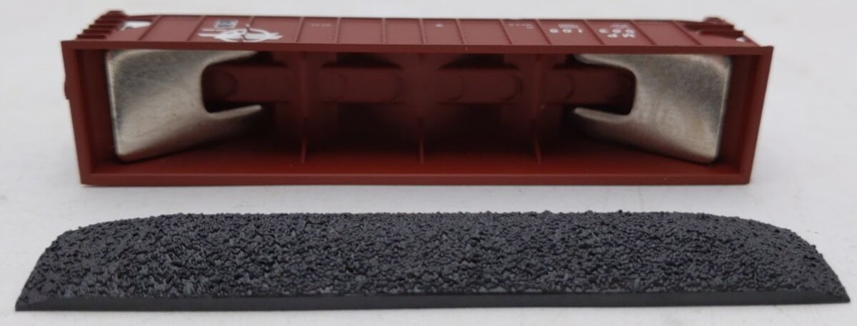 Trainworx Inc 2403-31 N Missouri Pacific 100-Ton Quad Hopper #583105 w/ Coal EX/Box