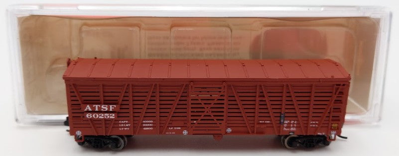 InterMountain 67914-03 N Scale Atchison Topeka & Santa Fe Stock Car #60252 EX/Box