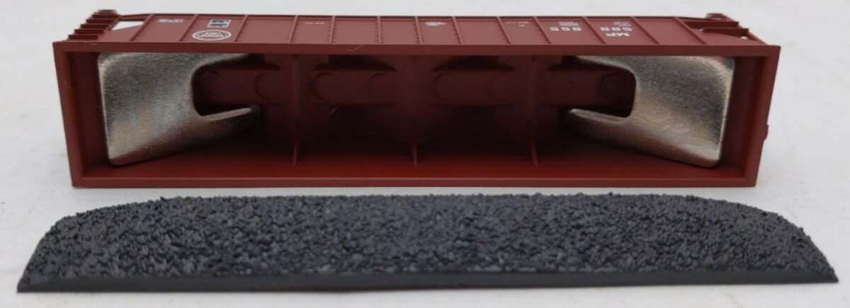Trainworx Inc 2403-22 N Scale Missouri Pacific 100T Quad Hopper #588855 w Coal