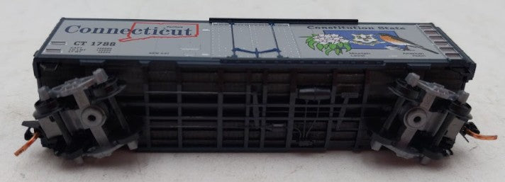 Micro-Trains 02100412 N Scale Connecticut State 40' Plug Door Boxcar #1788 EX/Box
