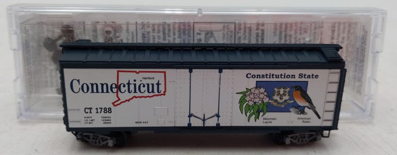 Micro-Trains 02100412 N Scale Connecticut State 40' Plug Door Boxcar #1788 EX/Box