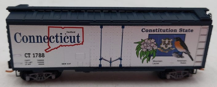 Micro-Trains 02100412 N Scale Connecticut State 40' Plug Door Boxcar #1788 EX/Box
