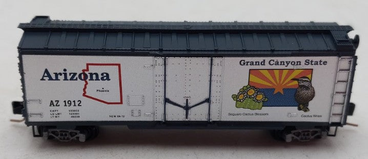 Micro-Trains 50200545 Z Scale Arizona 40' Standard Plug-Door Box Car #1912 EX/Box