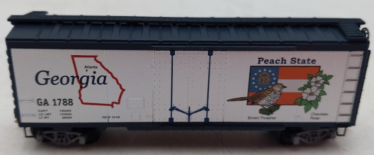 Micro-Trains 02100408 N Scale Georgia 40' Standard Plug Door Boxcar #1788 LN/Box