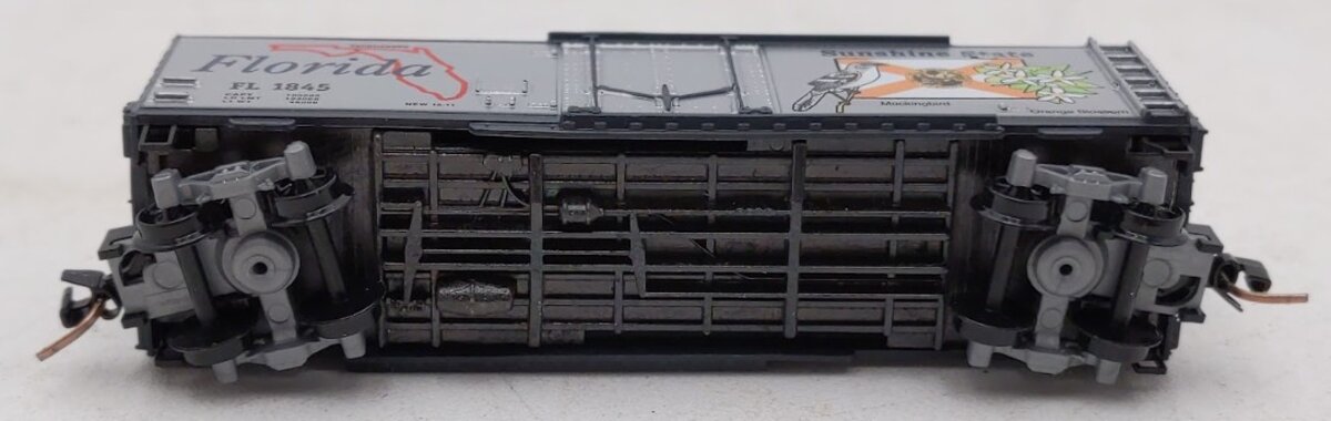 Micro-Trains 50200541 Z Scale Florida 40' Standard Plug-Door Box Car #1845 EX/Box