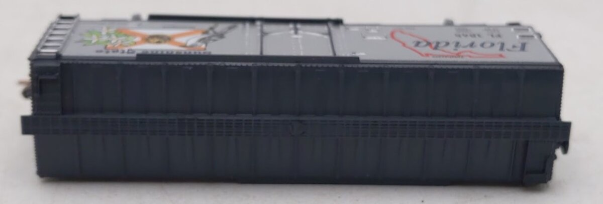Micro-Trains 50200541 Z Scale Florida 40' Standard Plug-Door Box Car #1845 EX/Box