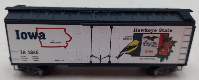 Micro-Trains 02100380 N Scale Iowa 40' Standard Plug Door Boxcar #1846 LN/Box