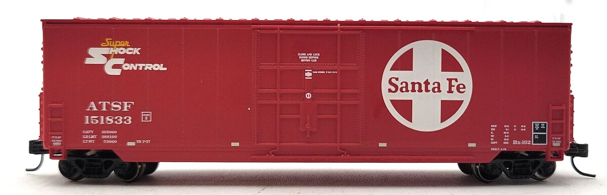 Athearn 3766 N Santa Fe 50' Smooth High Cube Plug Door Box #151833 LN/Box